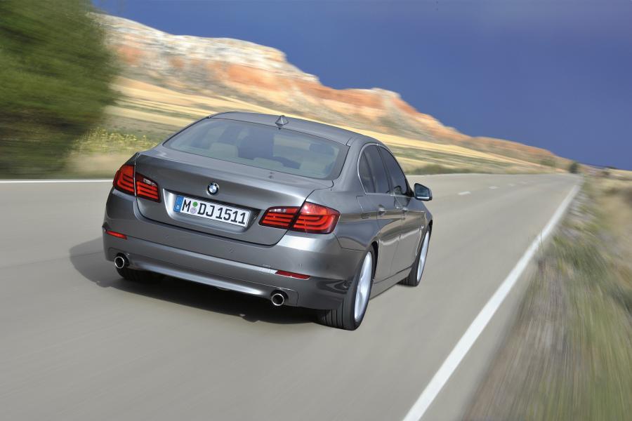  BMW 5-Series 2010 года  (фото 105 из 117)